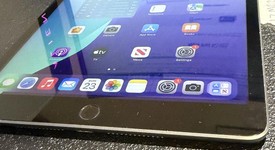 Fair
													Apple iPad 9th Gen - Unlocked, Gray, 64 GB, A2603, photo 2 of 8