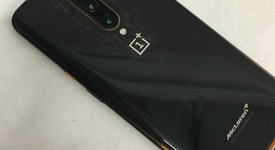 Good
													OnePlus 7T Pro 5G - T-Mobile, Orange, 256 GB, 12 GB, HD1925, McLaren Edition, photo 4 of 7