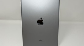 Good
													Apple iPad 6th Gen - Unlocked, Gray, 128 GB, A1954, photo 2 of 6