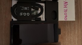 Mint
													Motorola Razr Ultra (2025) - T-Mobile, PANTONE Cabaret, 512 GB, 16 GB, photo 1 of 4