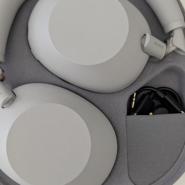 Sony WH-1000XM6 - Platinum Silver