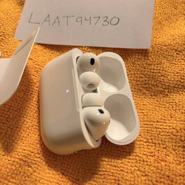 Apple AirPods Pro 3