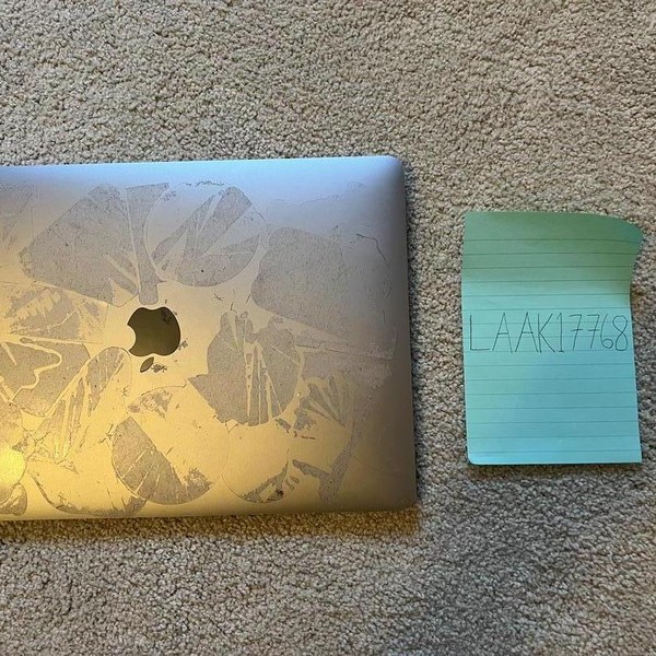 MacBook Pro 2019 - 13 inch - 128 GB, Gray, 8 GB, Intel Core i5