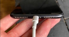 Fair
													Apple iPhone 7 Plus - Unlocked, Jet Black, 32 GB, A1661, photo 4 of 7