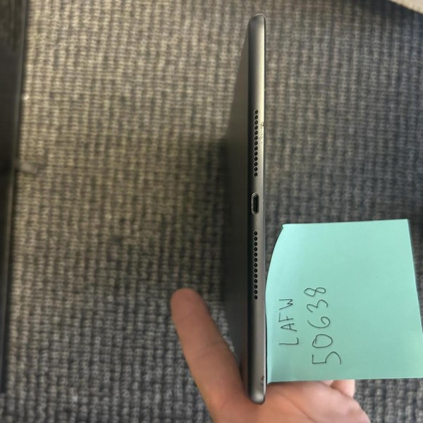 Apple iPad (7th Gen) - Wi-Fi, 128 GB, Gray, A2197