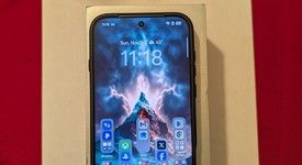 Mint
													Oppo Find X9 Pro - Unlocked Non-US, Titanium Charcoal, 512 GB, 16 GB, photo 2 of 8