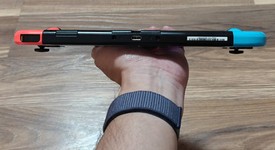 Good
													Nintendo Switch - Neon Blue, 32 GB, photo 4 of 6