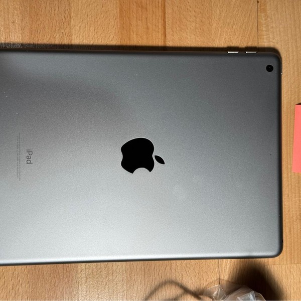 Apple iPad (6th Gen) - Wi-Fi, 32 GB, Gray, A1893
