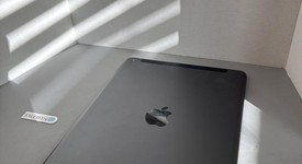 Good
													Apple iPad 9th Gen - Unlocked, Gray, 64 GB, A2603, photo 4 of 5