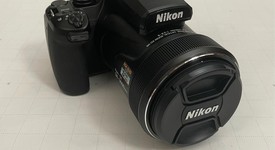 Mint
													Nikon Coolpix P1000, photo 4 of 6