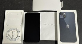 Mint
													Apple iPhone 13 - Unlocked, Midnight, 128 GB, A2482, photo 4 of 9
