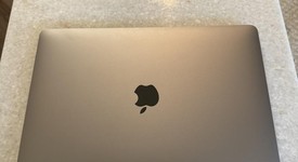 Mint
													MacBook Pro 2016 (With Touch Bar) - 13" - Gray, 512 GB, 8 GB, photo 2 of 10