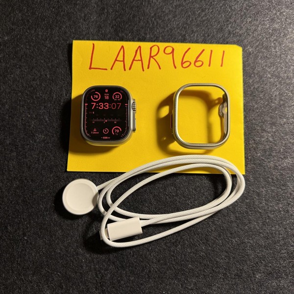 Apple Watch Ultra 3 49mm - Unlocked, Natural, A3281