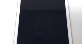 Good
													Apple iPad Pro 9.7" - Verizon, Rose Gold, 32 GB, A1674, photo 3 of 6