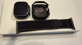 Mint
													Apple Watch Ultra 2 49mm - Unlocked, Black, A2986, photo 3 of 10