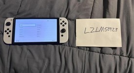 Good
													Nintendo Switch - OLED - White, 64 GB, photo 3 of 11