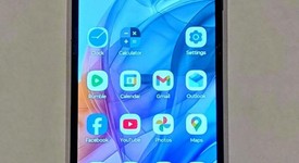 Good
													Motorola Razr (2024) - Unlocked, Gray, 256 GB, 8 GB, photo 1 of 5