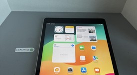 Fair
													Apple iPad 9th Gen - Unlocked, Silver, 64 GB, A2603, photo 1 of 5