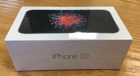 New
													Apple iPhone SE 1st Gen 2016 - Unlocked, Grey, 128 GB, A1662, photo 2 of 8