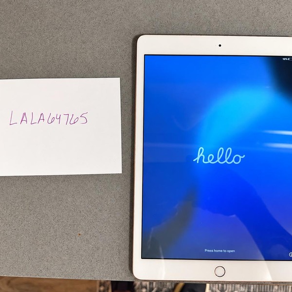 Apple iPad (7th Gen) - Wi-Fi, 128 GB, Gold, A2197