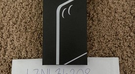 New
													Samsung Galaxy Z Flip7 - Unlocked, Jet Black, 256 GB, 12 GB, SM-F766U1, photo 3 of 3