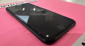 Good
													Apple iPhone SE 2nd Gen 2020 - Unlocked, Black, 64 GB, A2275, photo 3 of 13