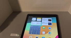 Fair
													Apple iPad 6th Gen - Wi-Fi, Gray, 32 GB, A1893, photo 1 of 6