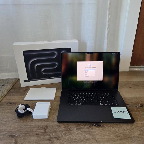 MacBook Pro 2024 - 16 inch - 1 TB, Space Black, 48 GB, Apple M4 Pro 14-core