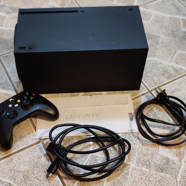 Xbox Series X (2020) - 1 TB, Black, standard