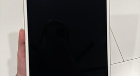 Mint
													Apple iPad Pro 10.5" - Unlocked, Gold, 64 GB, photo 3 of 13