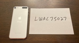 Mint
													Apple iPod Touch 7th Gen - Wi-Fi, Silver, 32 GB, photo 3 of 6