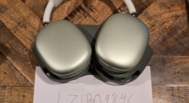 Used
													Apple AirPods Max - Green, photo 2 of 4