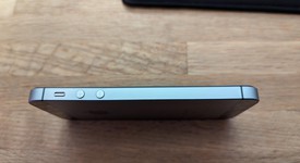 Good
													Apple iPhone SE 1st Gen 2016 - Unlocked, Grey, 16 GB, A1723, photo 3 of 11