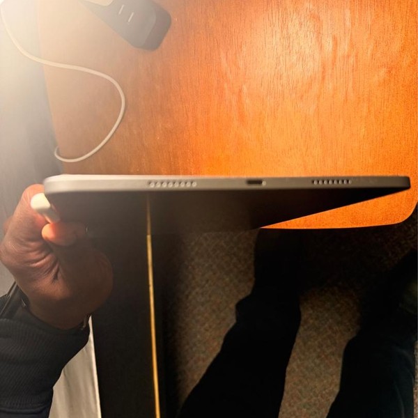 Apple iPad Pro 11 inch 4th Gen 2022 - Wi-Fi, 256 GB, Gray