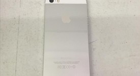 Mint
													Apple iPhone 5S - Unlocked, Silver, 16 GB, A1533, GSM, photo 3 of 7