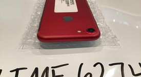 Mint
													Apple iPhone 7 - Verizon, Red, 128 GB, A1660, photo 5 of 5