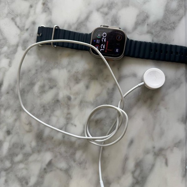 Apple Watch Ultra 49mm - Unlocked, Titanium, A2622