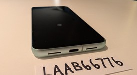 Good
													Google Pixel 8 - Unlocked, Mint, 128 GB, 8 GB, G9BQD, Sub-6 5G, photo 3 of 6