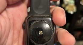 Good
													Apple Watch SE 1st Gen 44mm - Gray, A2352 - GPS, Aluminum, photo 2 of 6