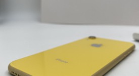 Good
													Apple iPhone Xr - Unlocked, Yellow, 64 GB, A1984, photo 5 of 6