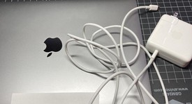 Good
													MacBook Pro 2018 (With Touch Bar) - 13" - I7, Gray, 512 GB, 16 GB, photo 2 of 14