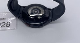 Good
													Samsung Galaxy Watch5 - Unlocked, Graphite, 44mm, photo 5 of 7