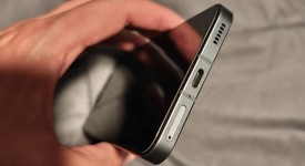 Good
													Nothing Phone (2) - Unlocked, Gray, 256 GB, 12 GB, photo 5 of 8