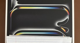 New
													Apple iPad Pro 13" (M4) 2024 - Unlocked, Silver, 512 GB, 8 GB, A2926, Standard Glass, photo 1 of 4