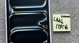 New
													Apple iPad Pro 13" (M4) 2024 - Wi-Fi, Black, 256 GB, 8 GB, A2925, Standard Glass, photo 1 of 5