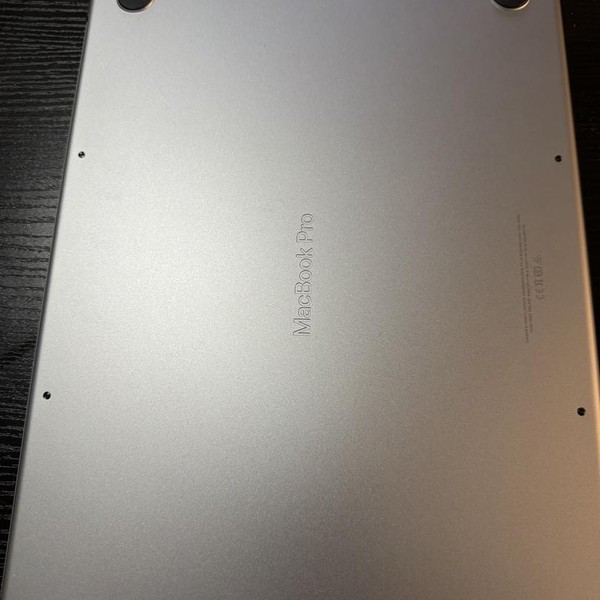 MacBook Pro 2021 - 16 inch - 512 GB, Gray, 16 GB, Apple M1 Pro 10-core