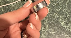 Good
													Oura Ring Gen 4 - Silver, Size 8, photo 3 of 4