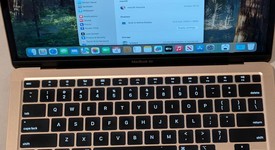 Good
													MacBook Air 2020 - 13" - I3, Gold, 256 GB, 8 GB, photo 2 of 9