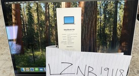 Good
													MacBook Air 2020 - 13" - I3, Silver, 256 GB, 8 GB, photo 3 of 8