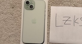 Mint
													Apple iPhone 15 - Unlocked, Green, 128 GB, A2846, photo 3 of 8